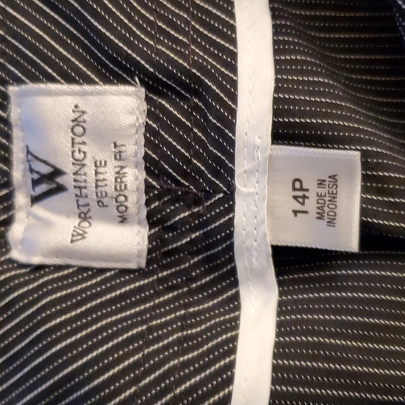 Capri pants - Picture 2 of 2